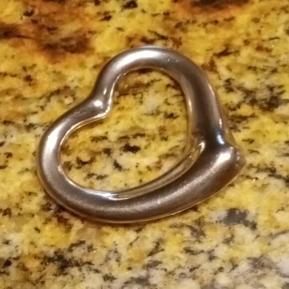 TIFFANY & CO STERLING HEART PENDANT. LARGE SIZE SIGNED ELSA PERETTI 925 SPAIN. - Picture 2 of 10